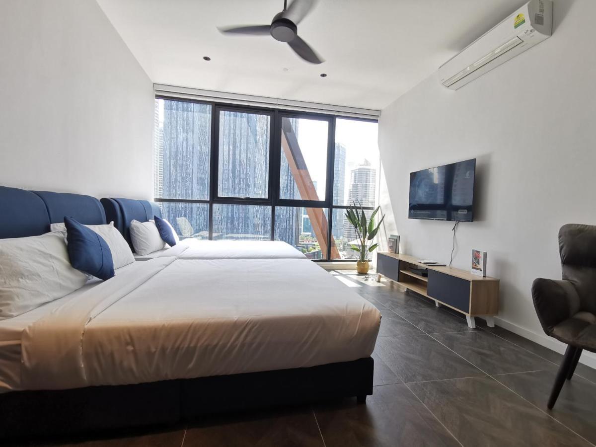Scarletz Suites Klcc By De Harlequins Guesthouse Kuala Lumpur Exterior photo
